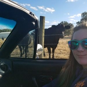 Meet your Posher, Lauren